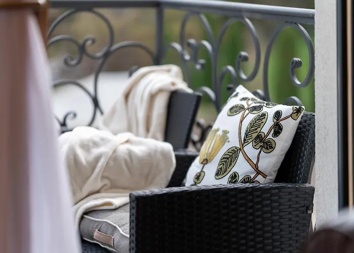 Zlatiborski Trenutak Wellness & شقة *